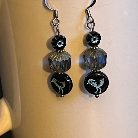 Blue bird Czech glass flower earrings handcrafted - Picture 3 of 4